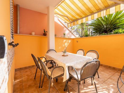Lola 2 Apartment Rovinj Exterior photo