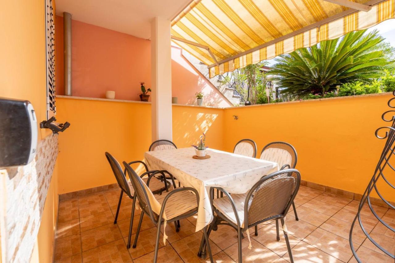 Lola 2 Apartment Rovinj Exterior photo